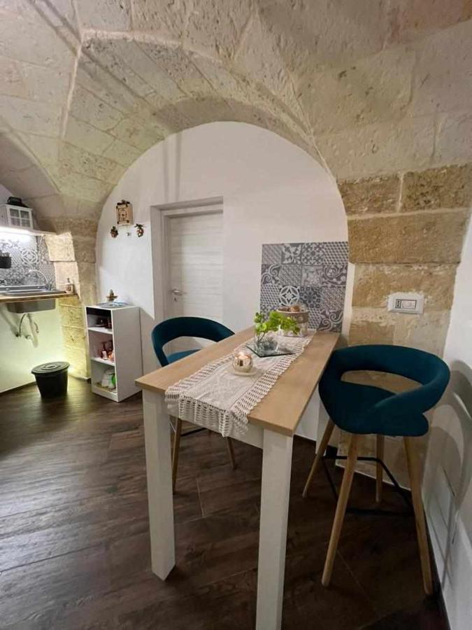 Al Centro Exclusive Apartment Brindisi Bagian luar foto